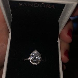 PANDORA ring size 6 never wore it !